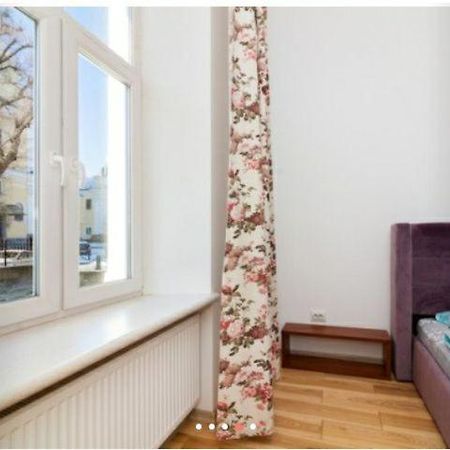 Три Кімнати Вулиця Грушевського 9 Центр Міста Львів Apartamento Exterior foto