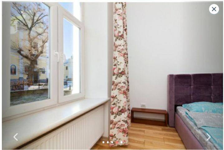 Три Кімнати Вулиця Грушевського 9 Центр Міста Львів Apartamento Exterior foto