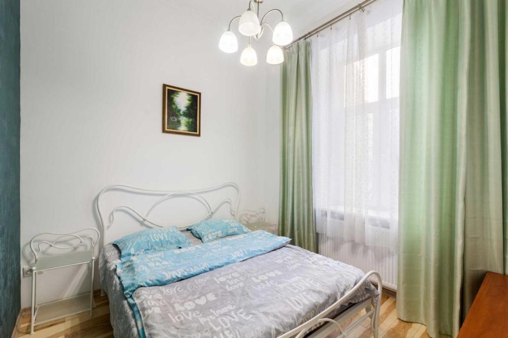 Три Кімнати Вулиця Грушевського 9 Центр Міста Львів Apartamento Exterior foto